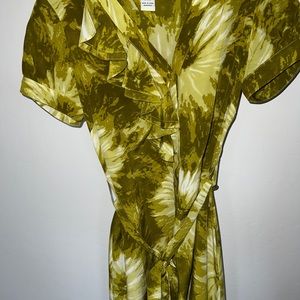 Anthropology Tabitha short sleeve Silk Blouse size 6 in excellent condition